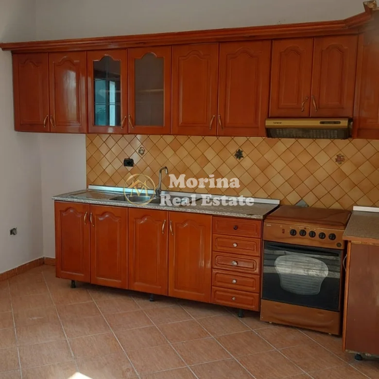 Qera | Shtëpi private 2 + 1 | Allias | 450 €/muaj 2