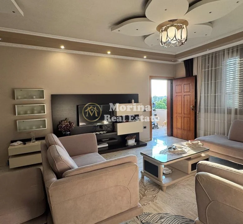 Qera | Shtëpi private 2 + 1 | Rruga Njazi Meka | 500 €/muaj 3