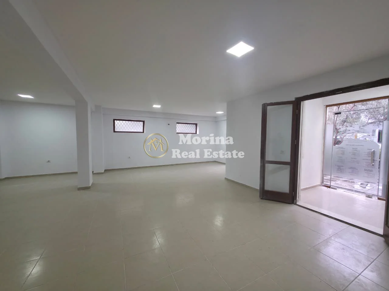 Shitje | Ambjent Biznesi | Xhamia e Selitës | 180000 €