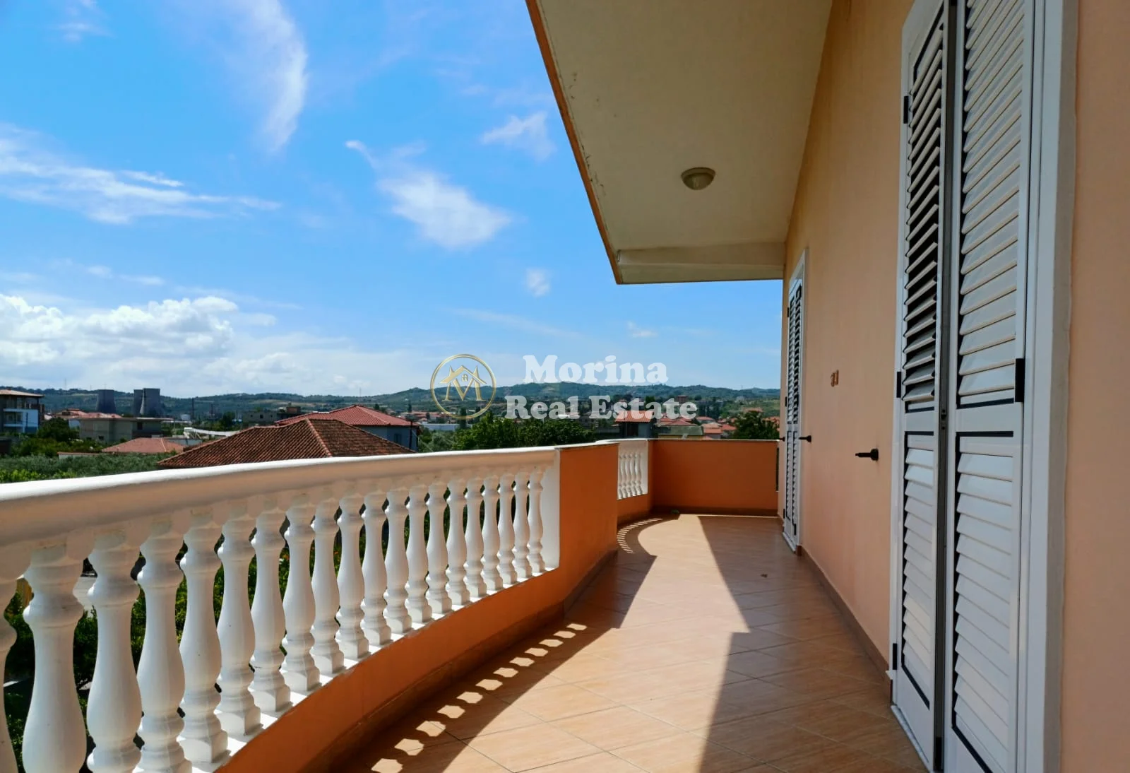 Qera | Vilë 4 + 1 | Fier | 2500 €/muaj