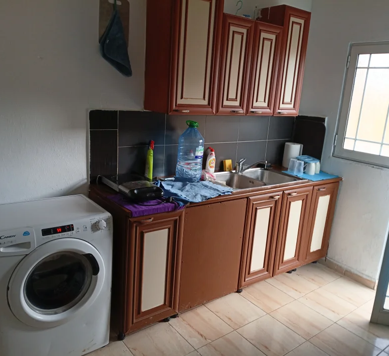 Qera | Apartament 1 + 1 | Pallati me Shigjeta | 330 €/muaj 3