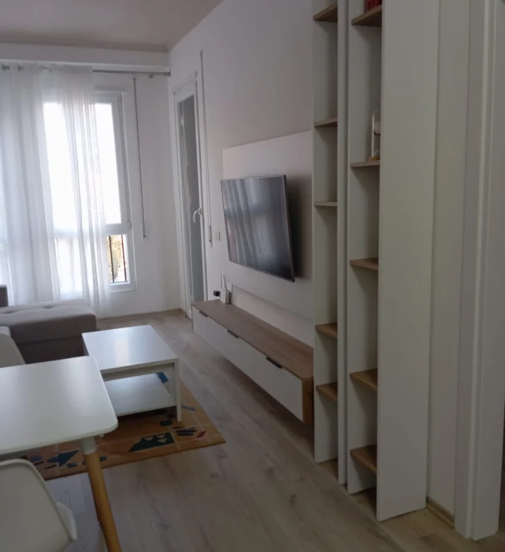 Qera | Apartament 1 + 1 | Rruga 5 Maji | 500 €/muaj 2