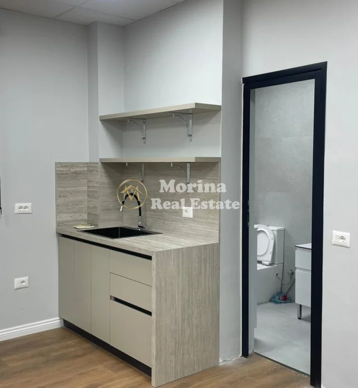 Qera | Ambjent Biznesi | Qendër | 950 €/muaj 4