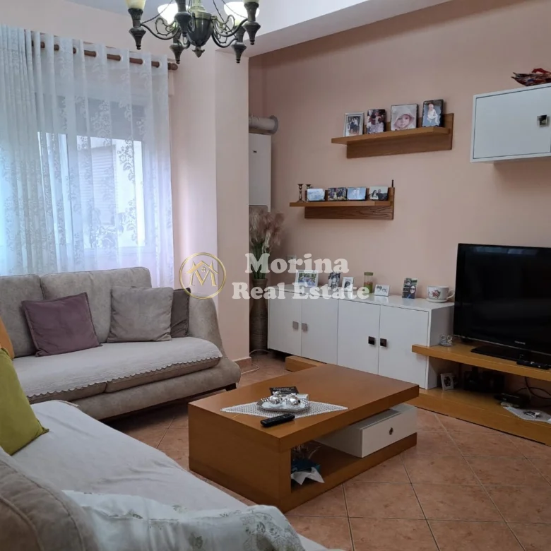 Shitje | Apartament 2 + 1 | Komuna e Parisit | 180000 € 2