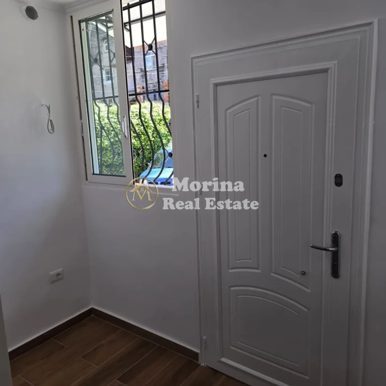Shitje | Garsoniere | Rruga Bardhyl | 83000 € 4