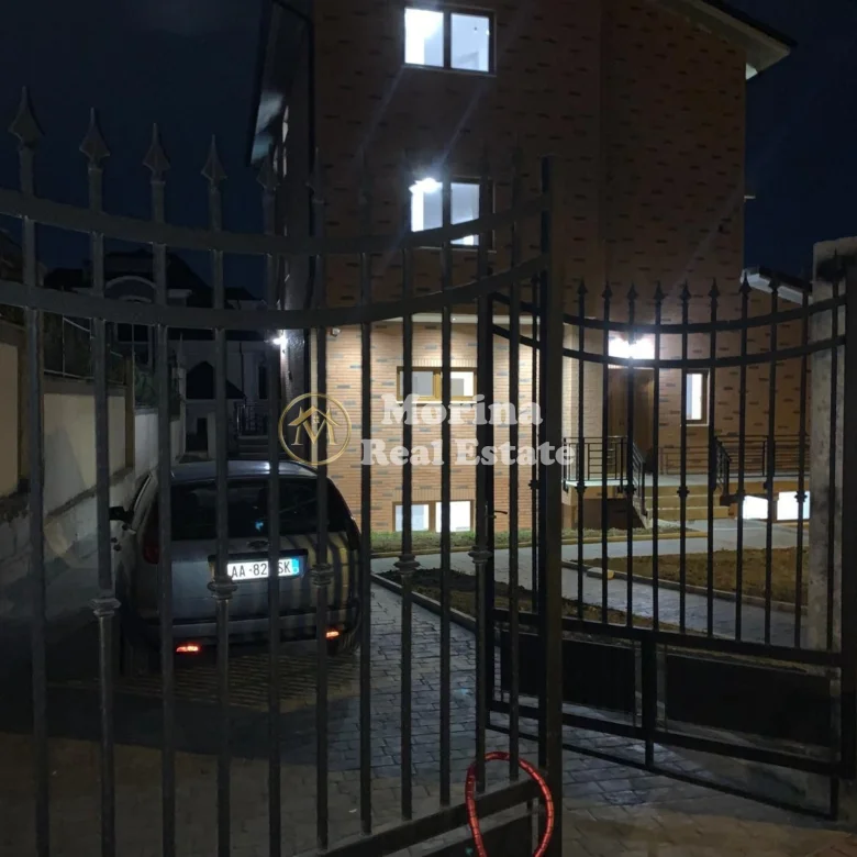 Qera | Vilë 10 + 1 | TEG - Tirana East Gate | 3000 €/muaj 2