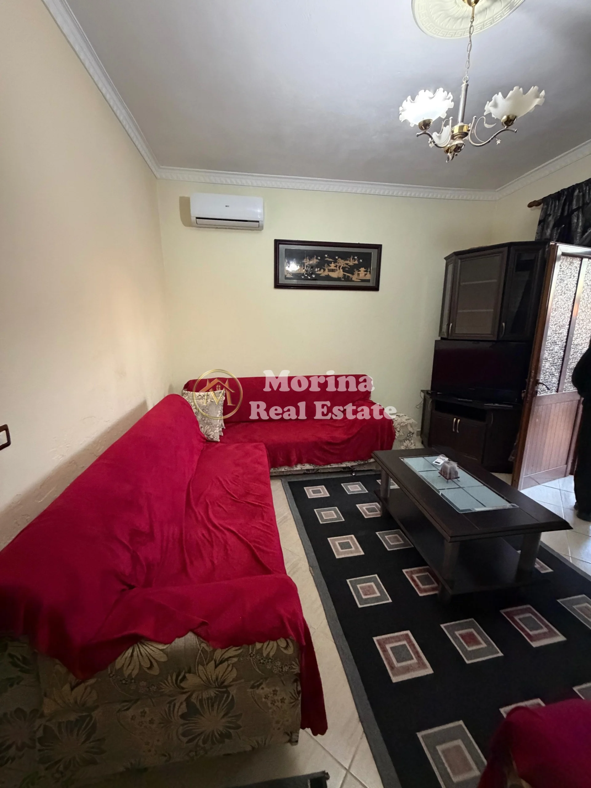 Qera | Shtëpi private 2 + 1 | Fresku | 350 €/muaj
