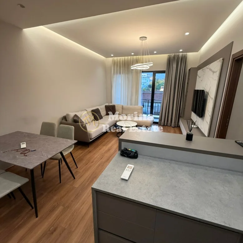 Qera | Apartament 2 + 1 | Farmacia 10 | 700 €/muaj 2