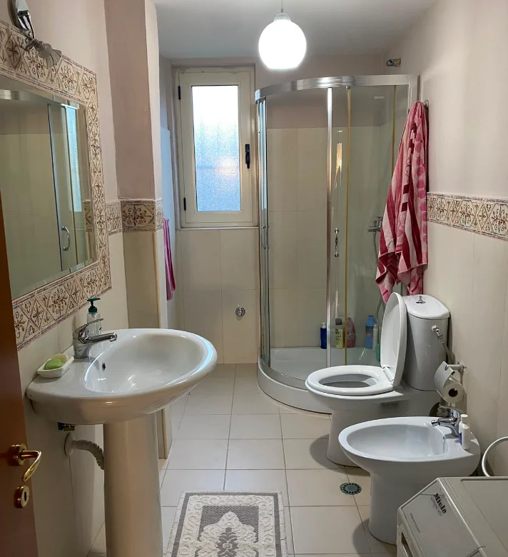 Qera | Apartament 1 + 1 | Rruga Spiro Velko,Ali Demi | 450 €/muaj 4