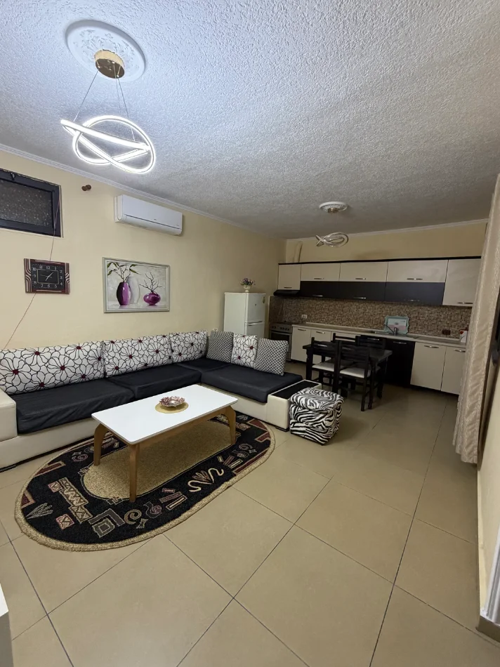 Qera | Vilë 2 + 1 | Jordan Misja | 500 €/muaj