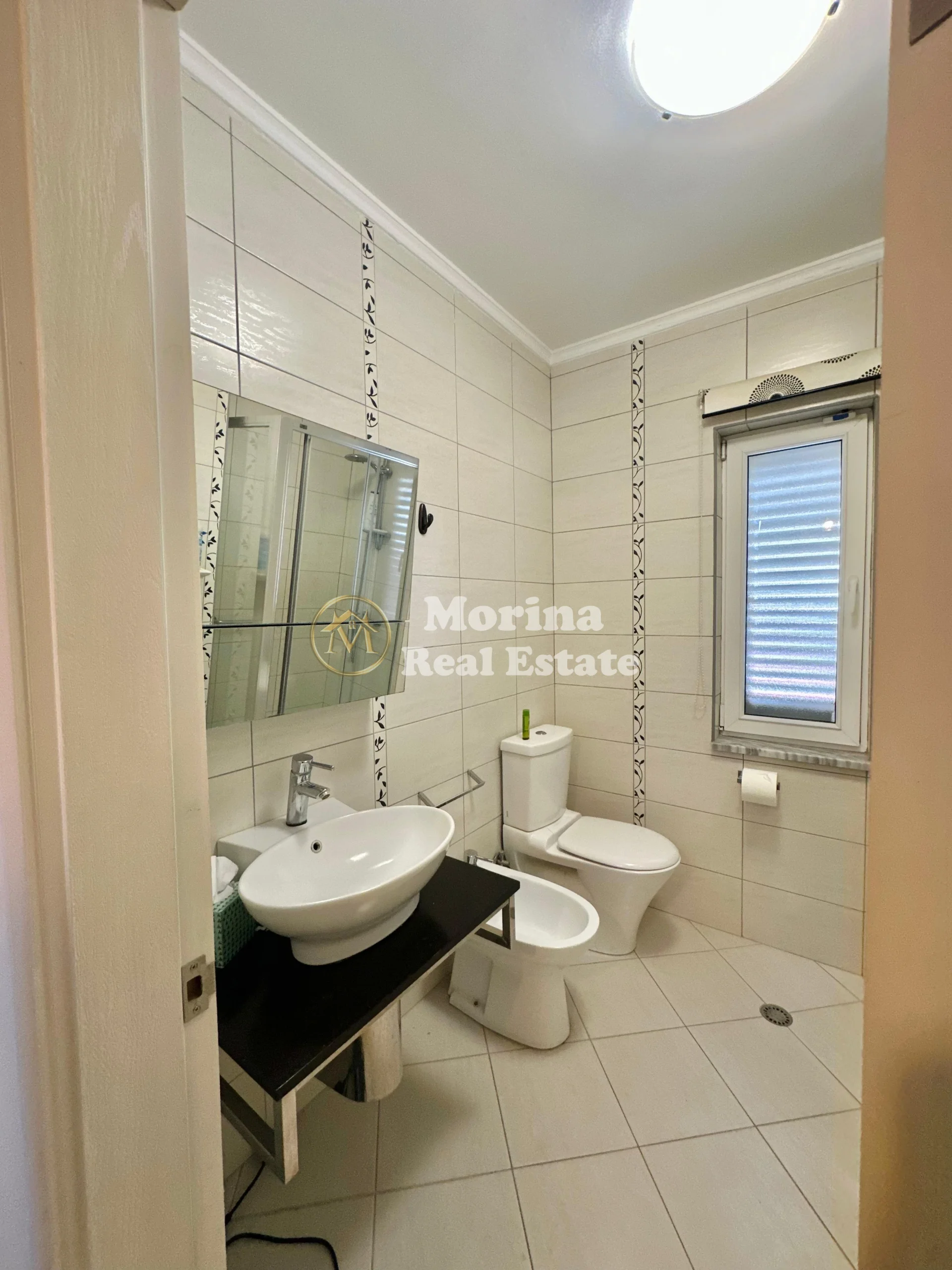 VILE ME QERA | TEG – KOMPLEKSI REZIDENCIAL GARDEN VILAS | 3500 €/muaj | I Diskutueshem.