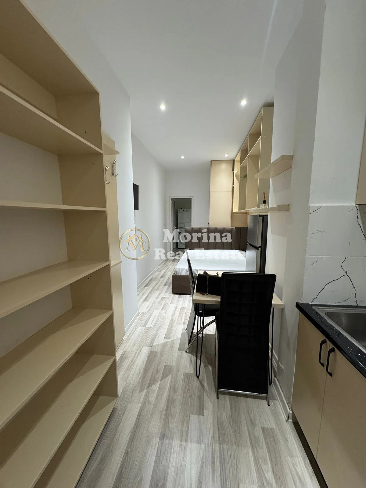 Qera | Garsoniere | Qender - Rruga e Barrikadave | 450 €/muaj