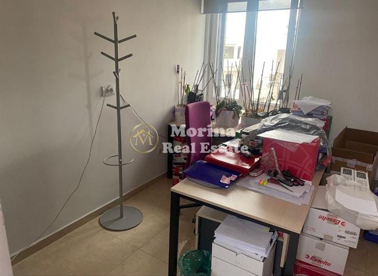 Qera, Ambient Biznesi , Myslym Shyri, 1400 Euro/Muaj 2