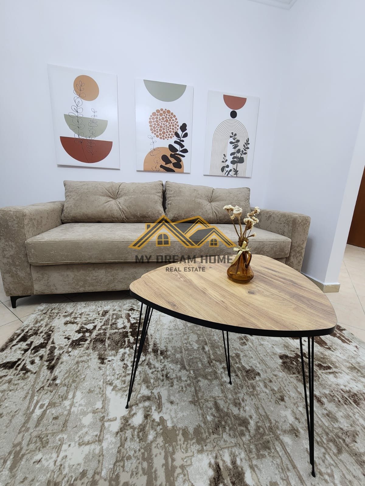 SHITET APARTAMENT PRAN KOMPLEKS EKA PLAZH DURRES! 3