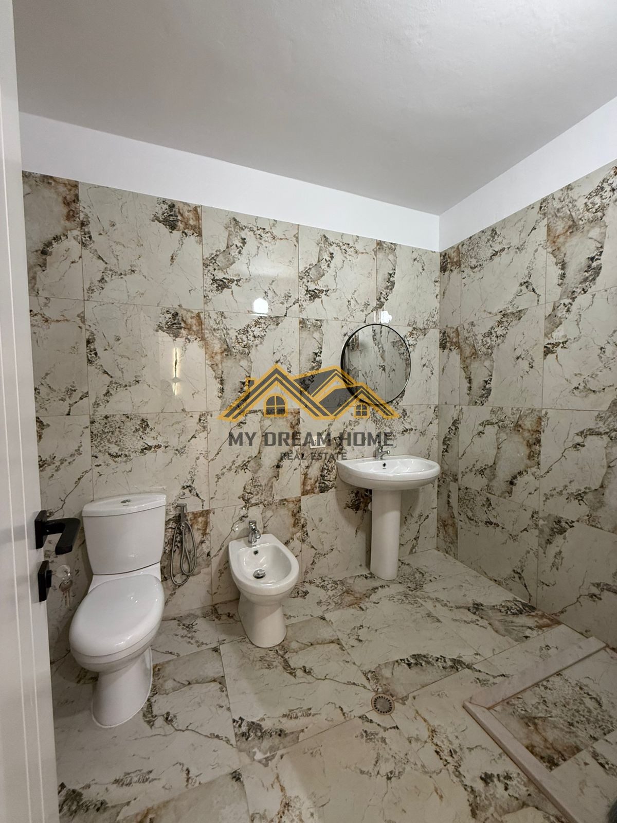 SHITET APARTAMENT 1+1 TEK LAGJIA 6 DURRES !!! 4