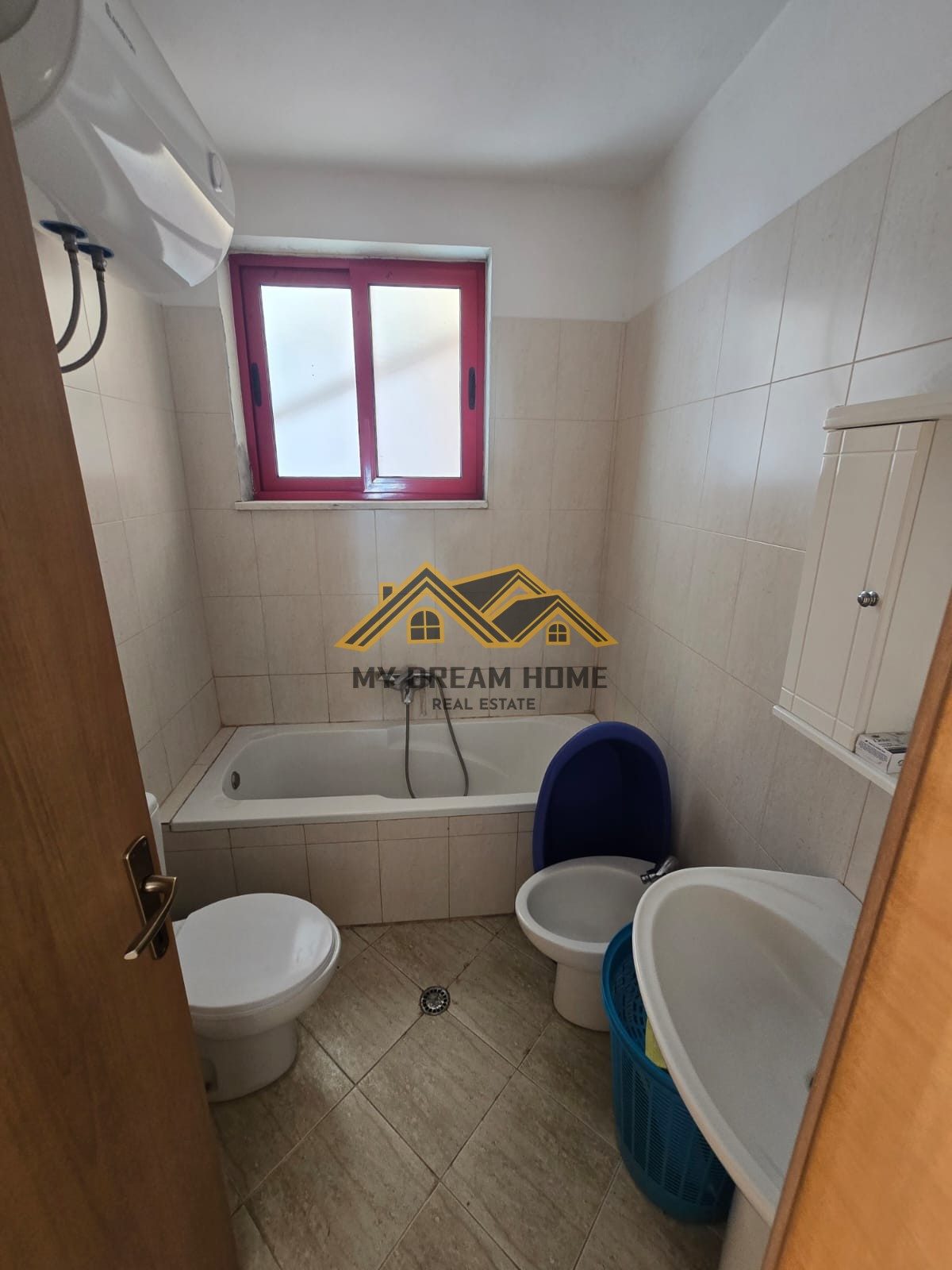 Shitet Apartament 2+1+2+3 Ballkone me Pamje Deti ne Vollga 2