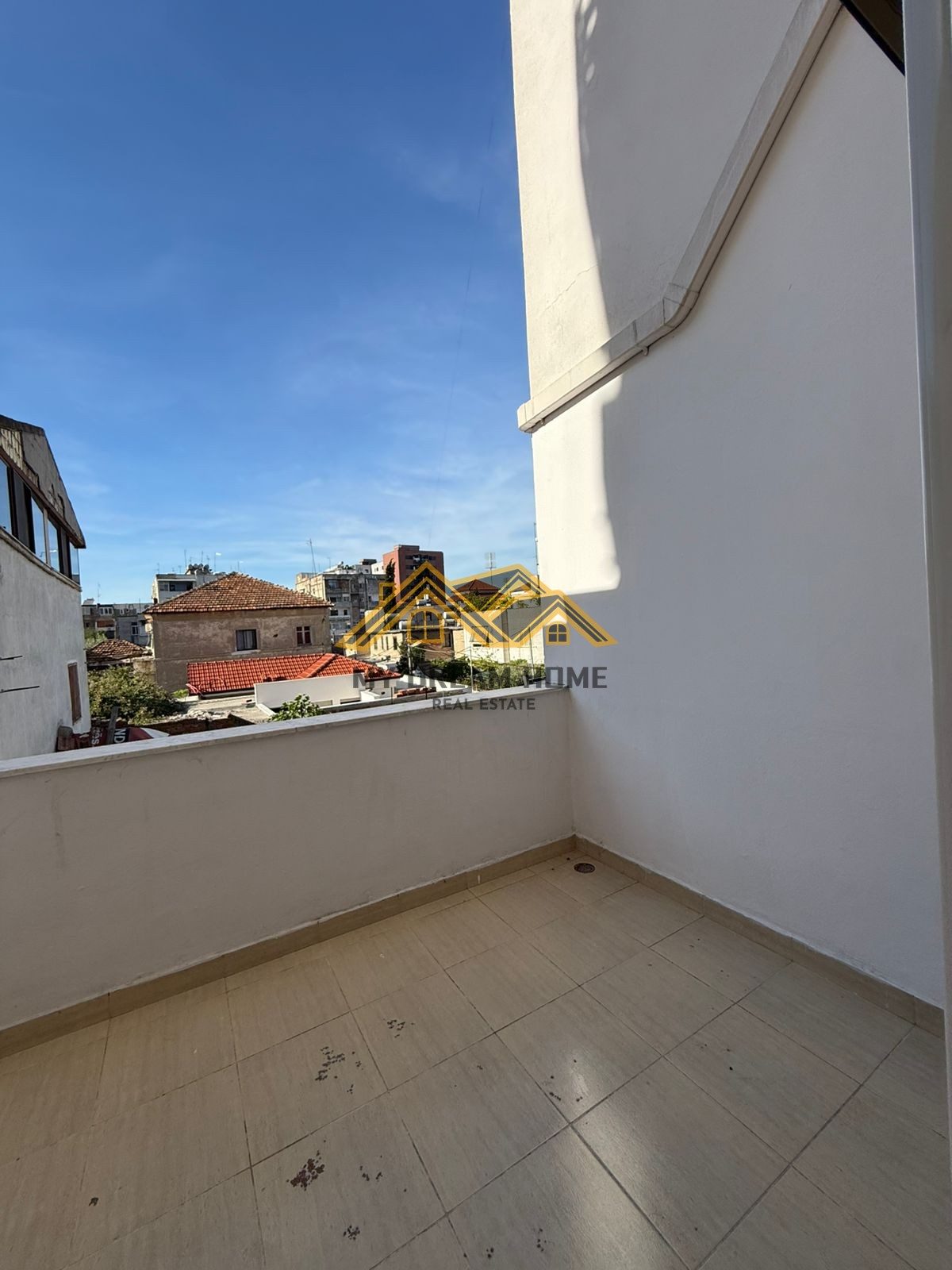 SHITET APARTAMENT 1+1 TEK LAGJIA 6 DURRES !!! 3
