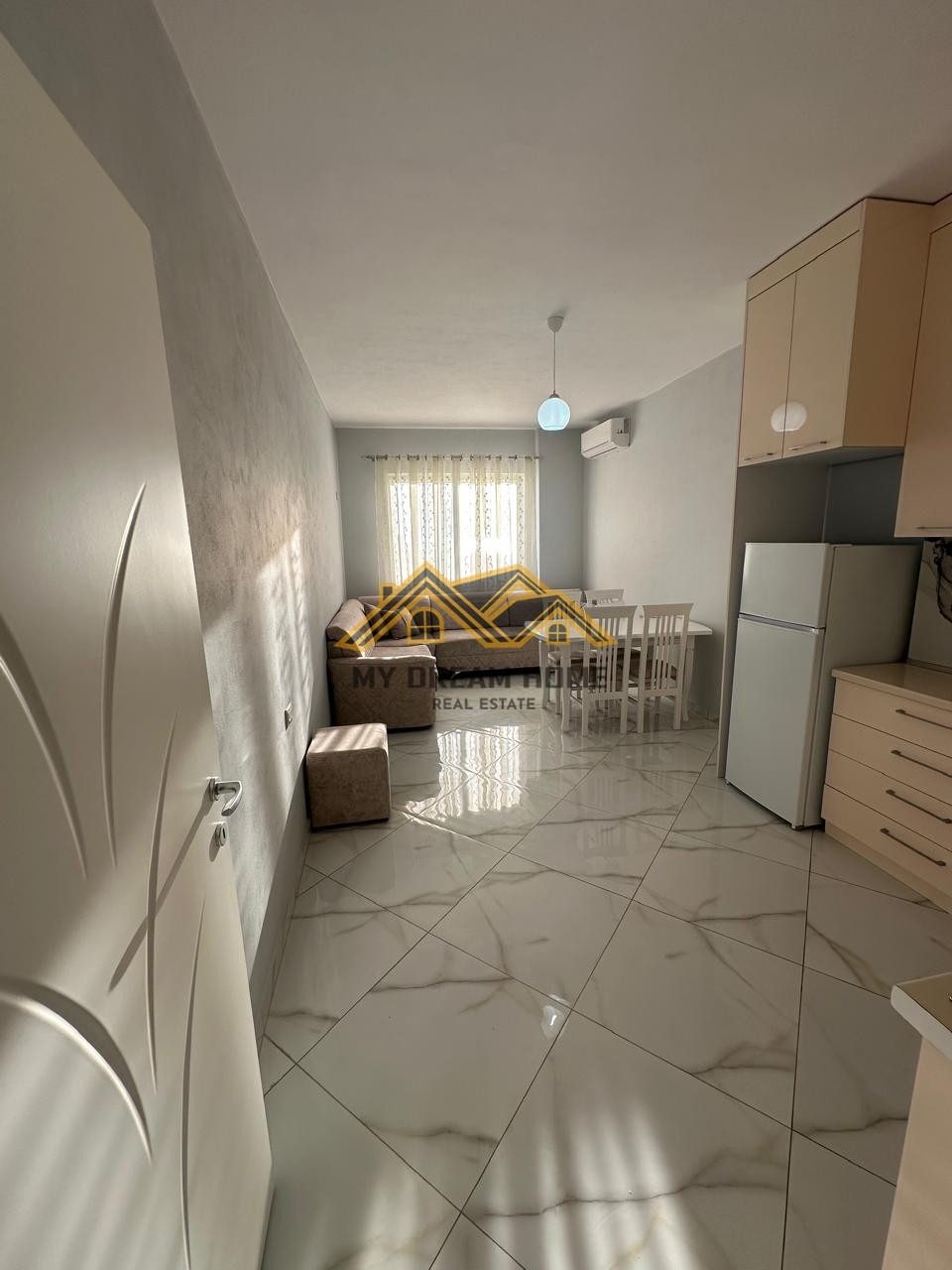 JEPET ME QIRA APARTAMENT 2+1+VERAND PLAZH DURRES!
