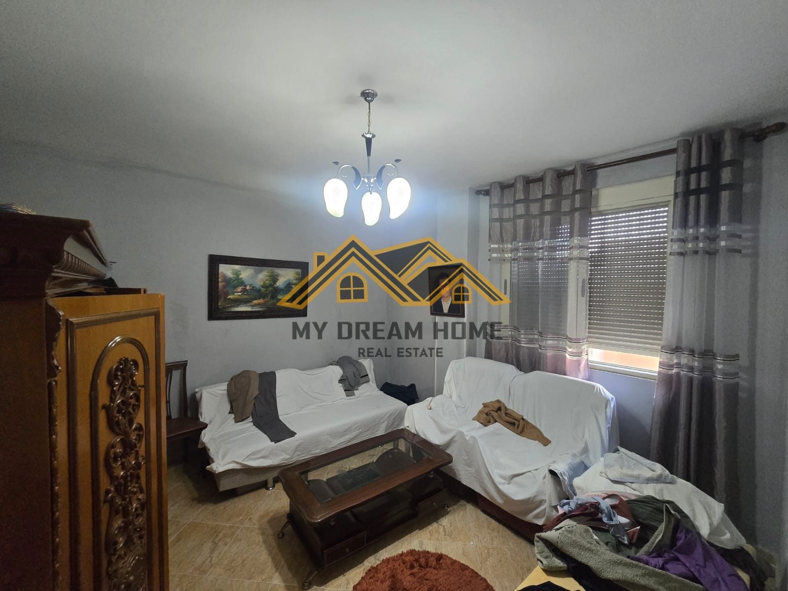 JEPET ME QIRA APARTAMENT 3+1+2 NE QENDER TE DURRESIT 2