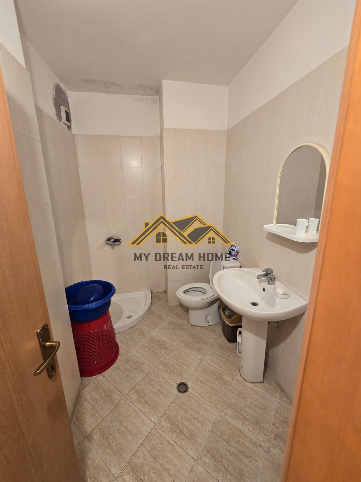 Shitet Apartament 2+1+2+3 Ballkone me Pamje Deti ne Vollga 4