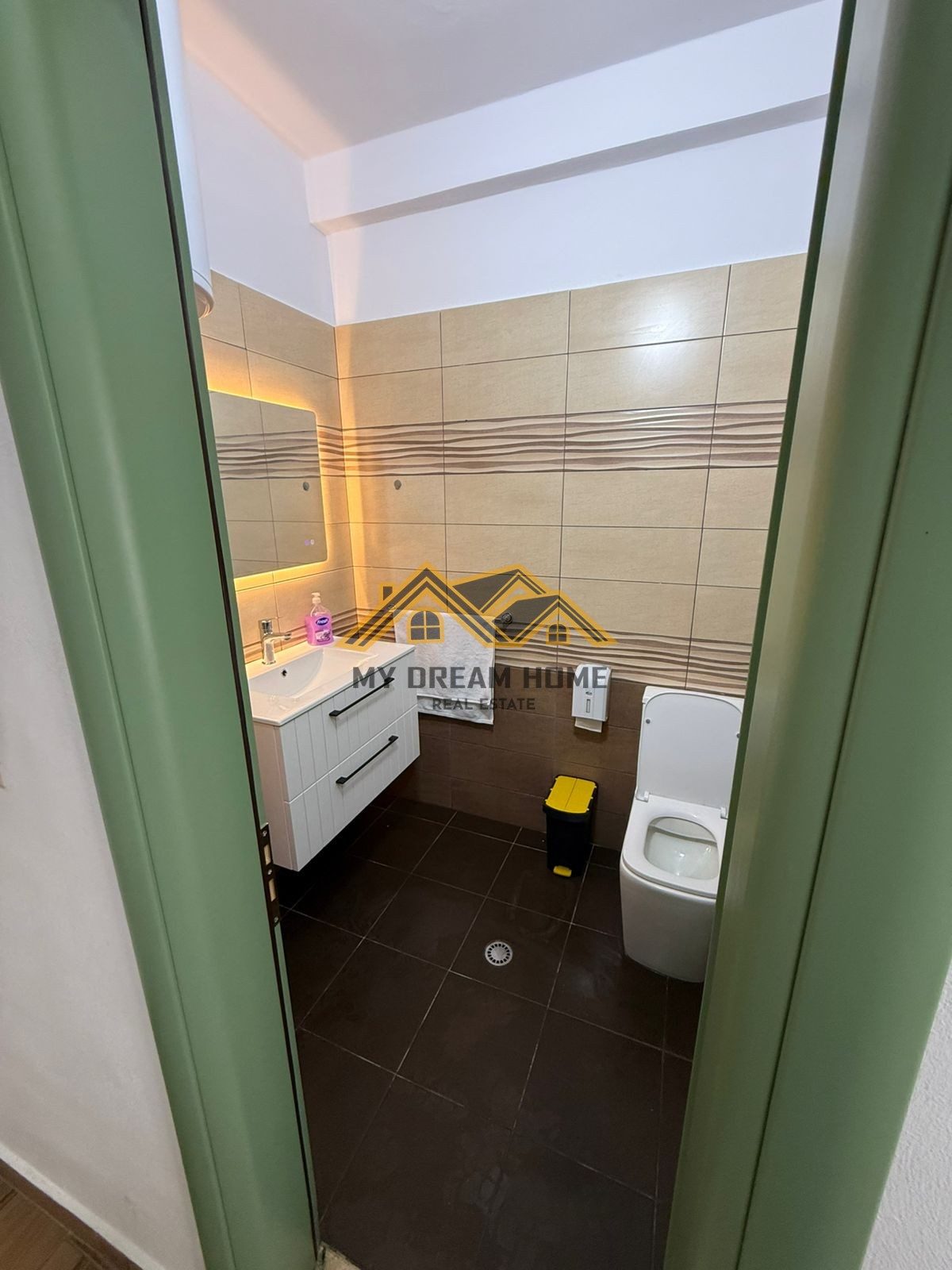 JEPET ME QIRA APARTAMENT 2+1+2 VIJE TE PARE ME PAMJE DETI 3