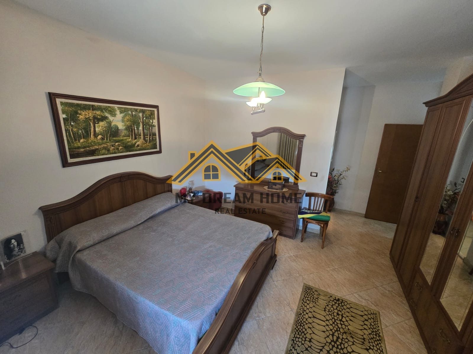 JEPET ME QIRA APARTAMENT 3+1+2 NE QENDER TE DURRESIT