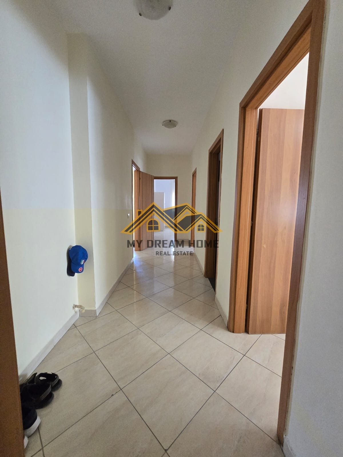 JEPET ME QIRA APARTAMENT 3+1+2 NE QENDER TE DURRESIT 2