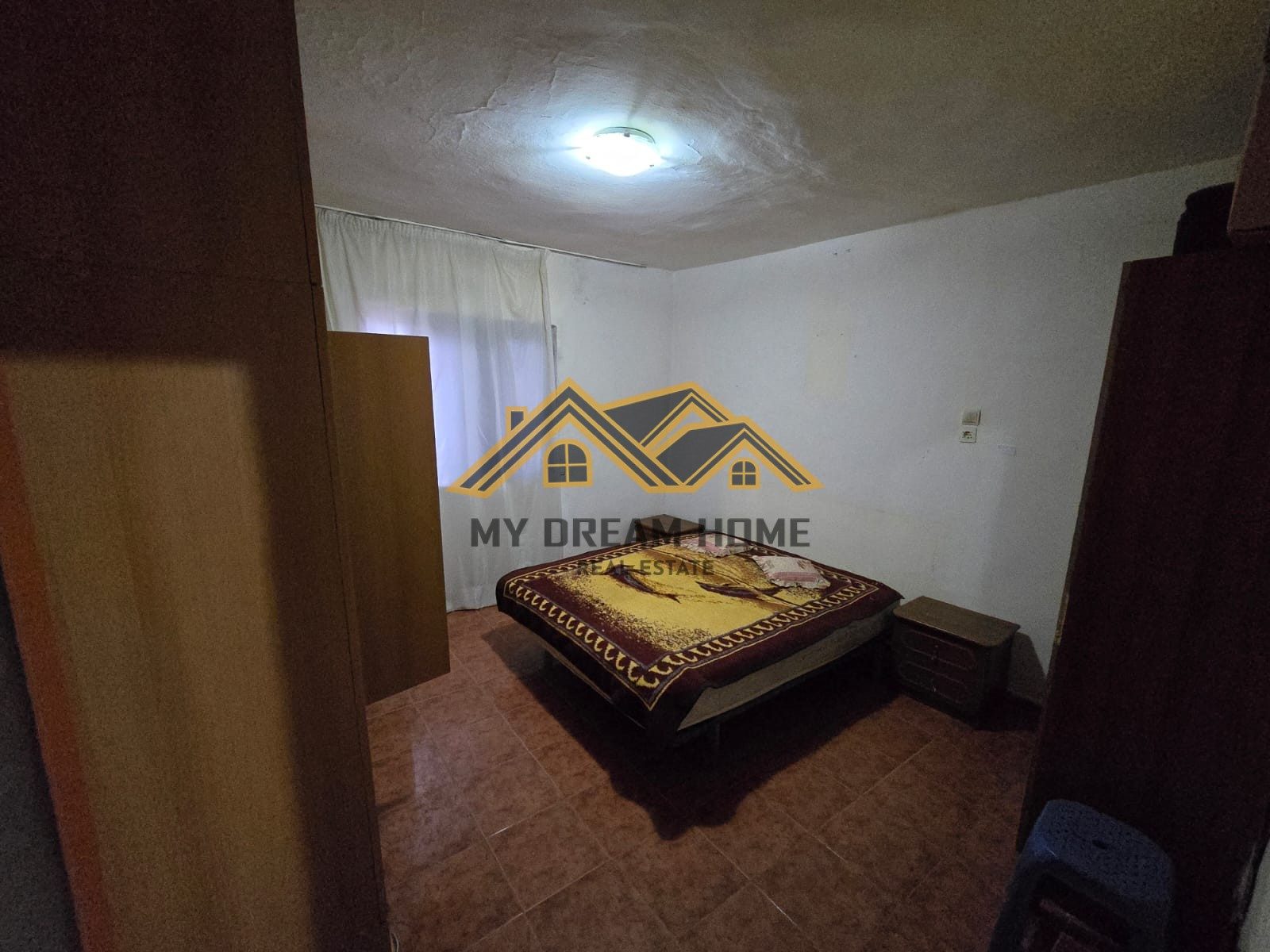SHITET SHTEPI PRIVATE 1-KATSHE TEK LAGJIA 6 DURRES 2