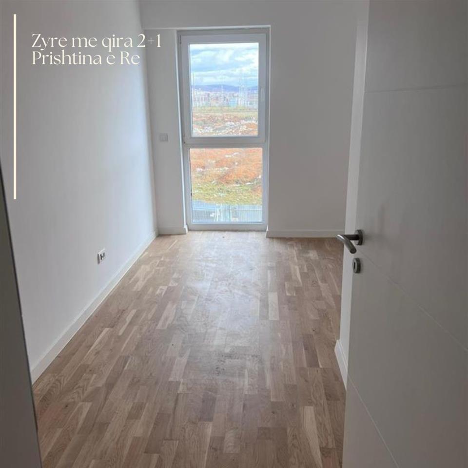 Zyre me qira tek Prishtina e Re 4