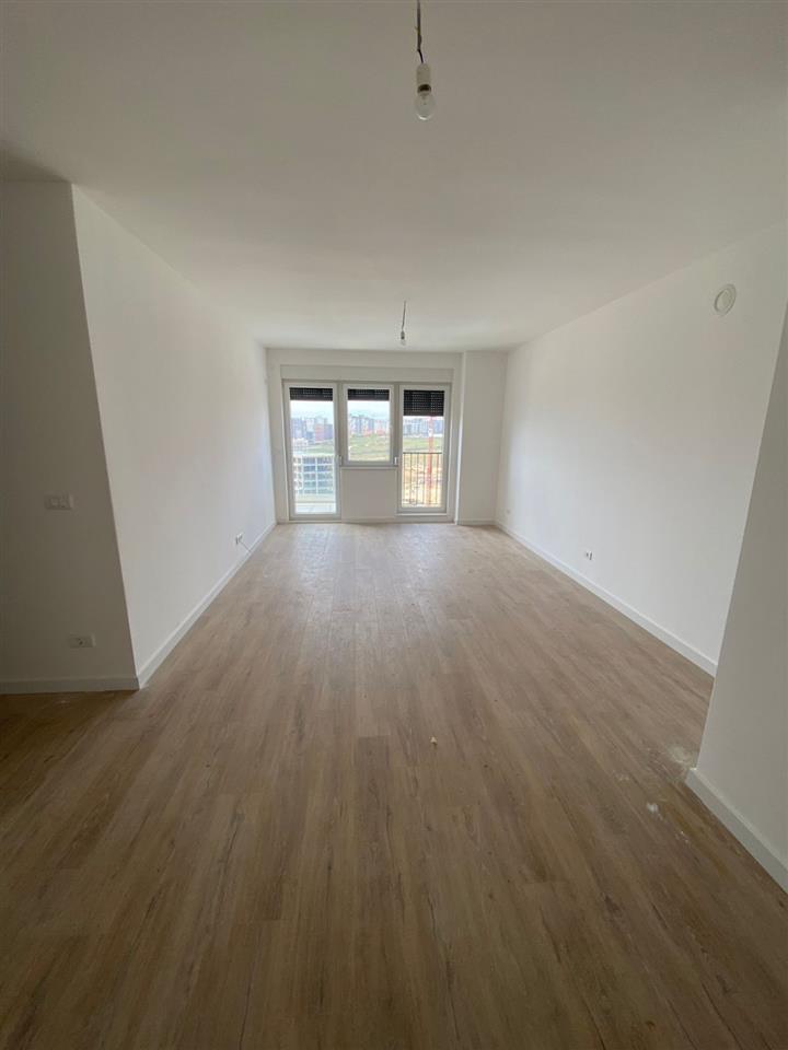 Banesa me qera ne Rrugen C