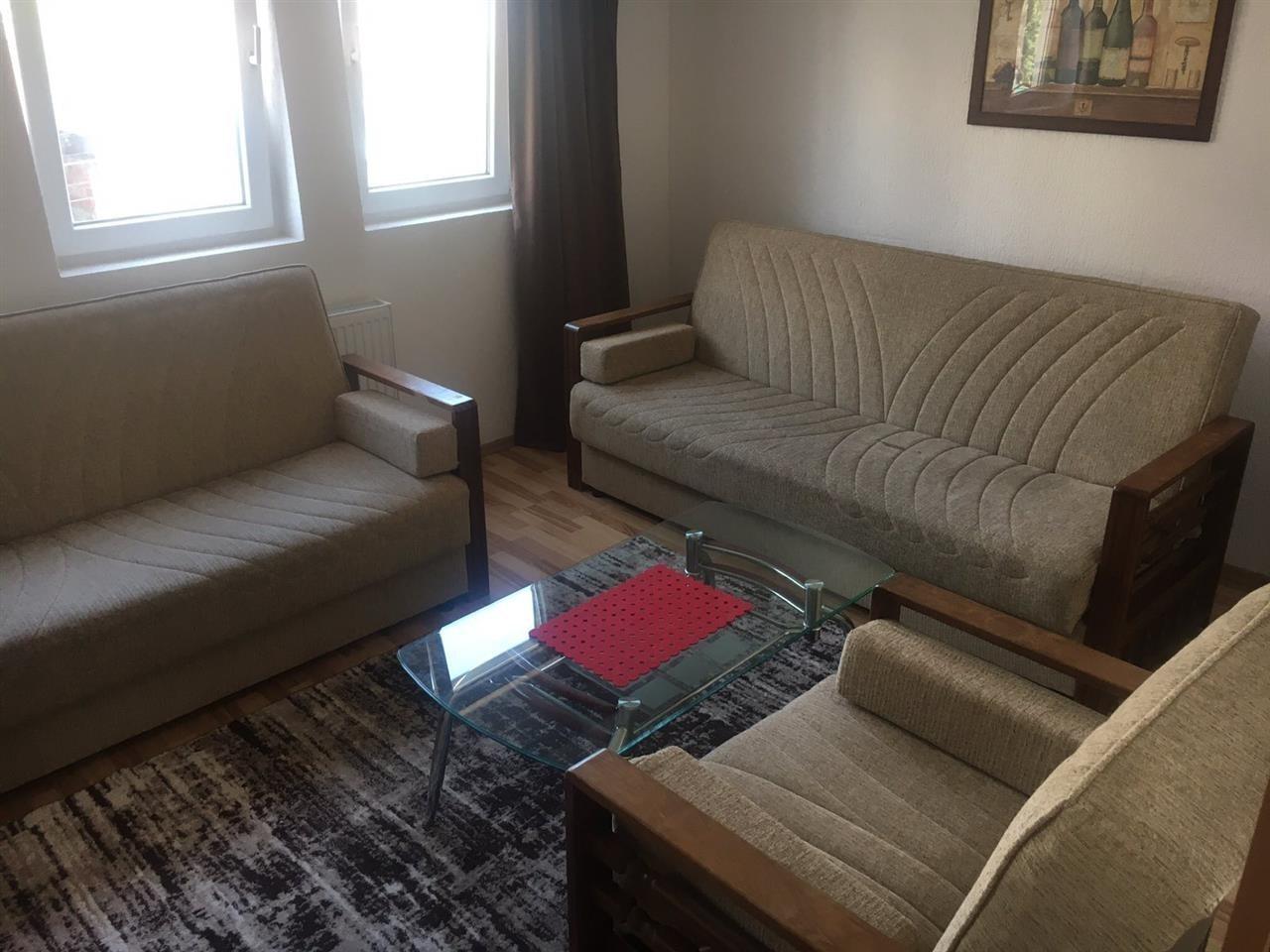 Banese me qera ne lagjen Bregu i Diellit.