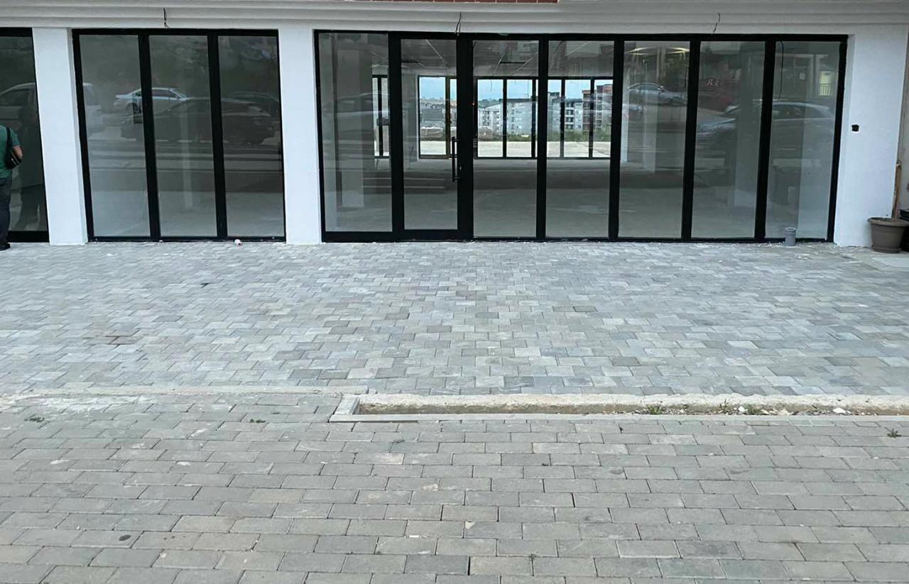 Lokal me qira ne Rrugen C 172m2