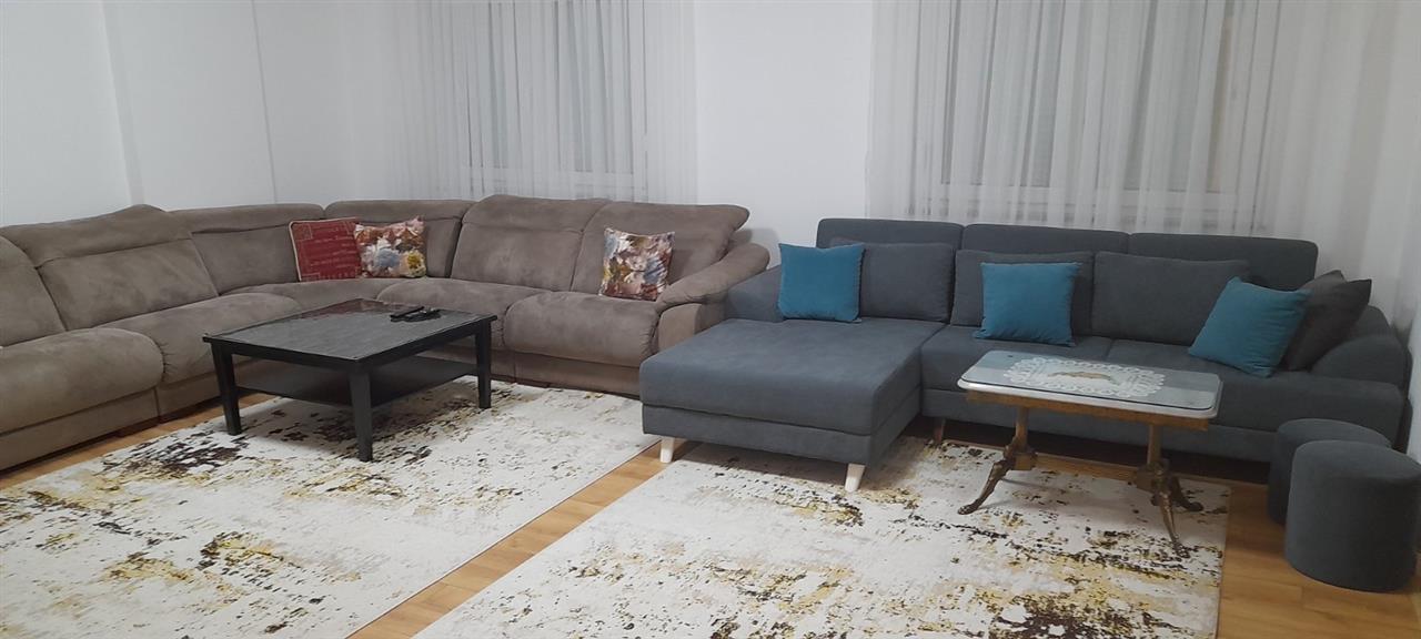 Banes me qera tek Mati 1 . 3