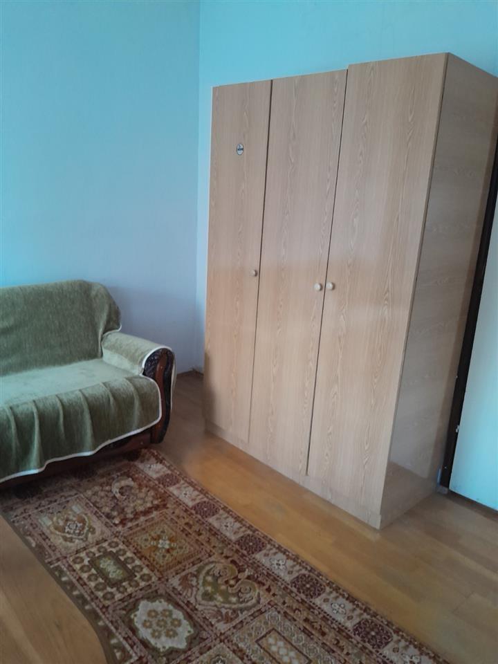 Gasonjere me qera ne lagjen Bregu i Diellit . 3