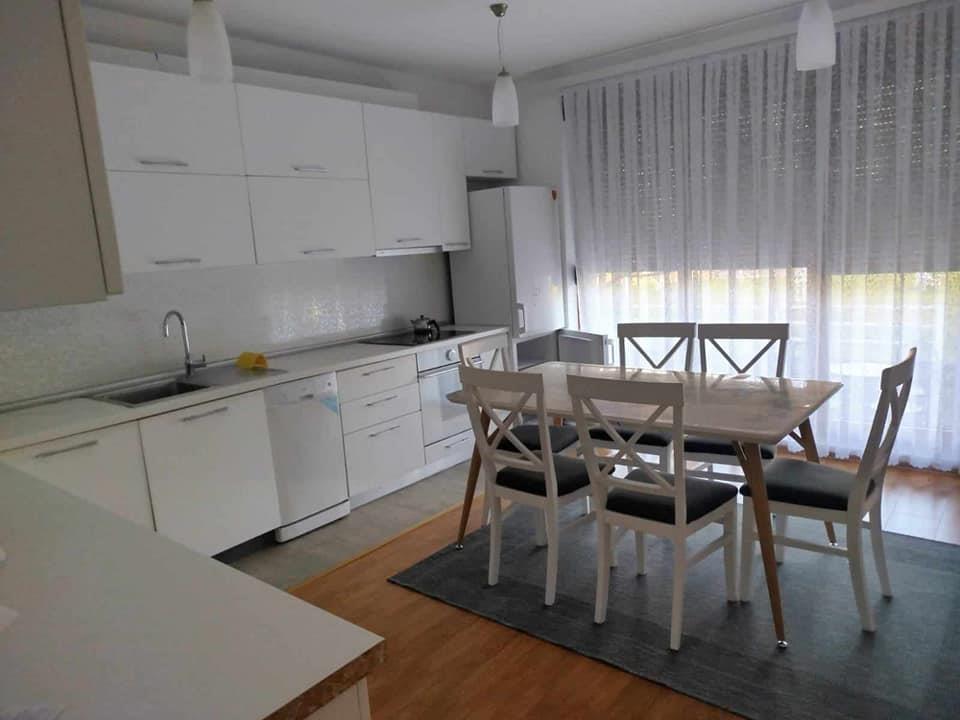 Shtepi me qera ne Lagjen Marigona Residence. 2