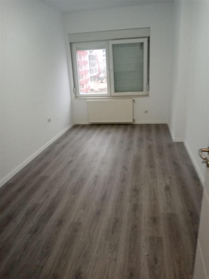Banesa me qera ne rrugen C. 2