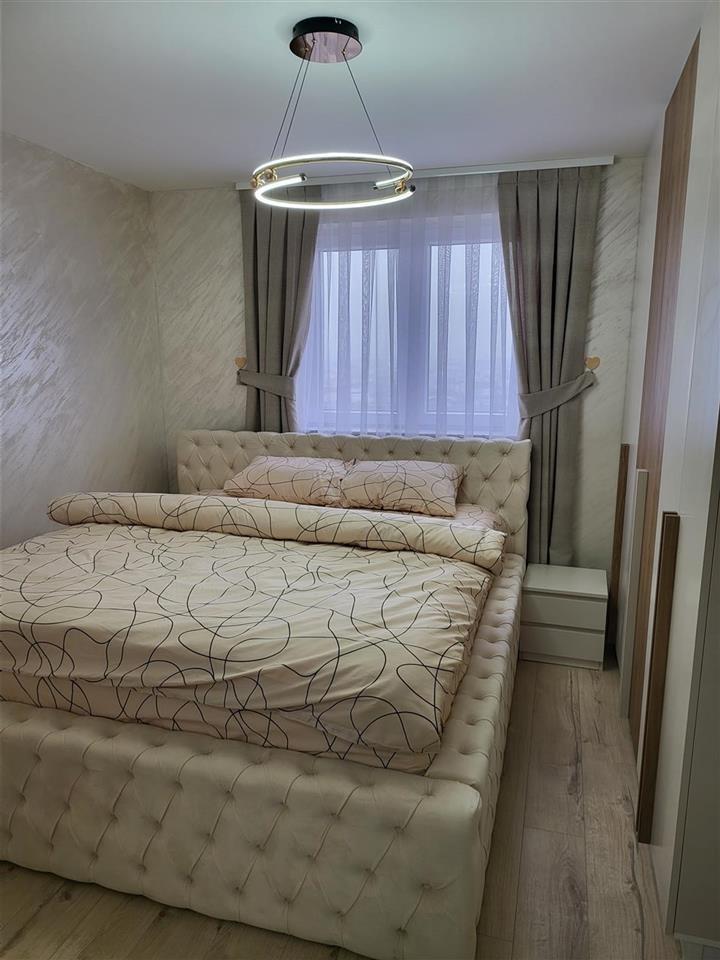 Penthouse me qera ne Fushkosove. 4