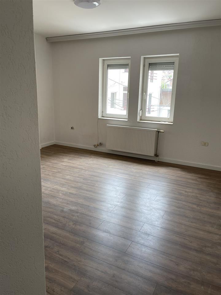 Banese (Zyre) me Qera 2