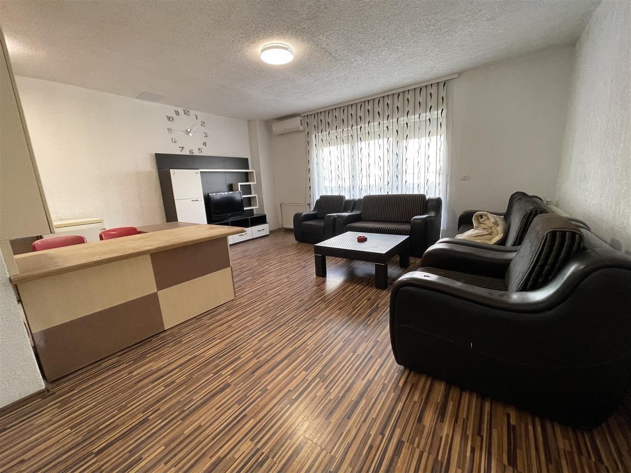 Penthouse Me Qera 2