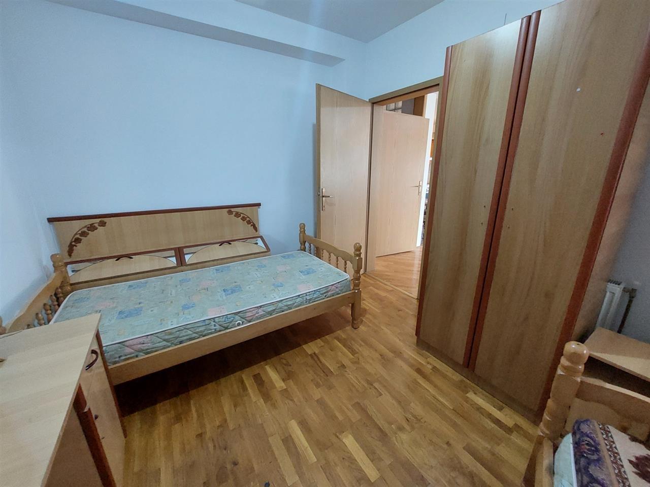 Banese me qera ne lagjen e Spitalit. 4