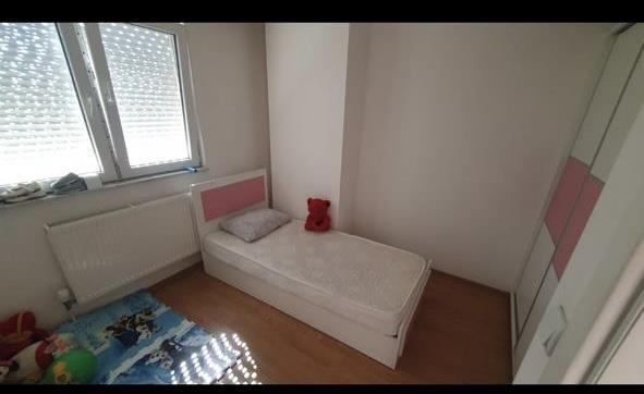 Banes me qera ne rrugen Muharre Fejza. 4