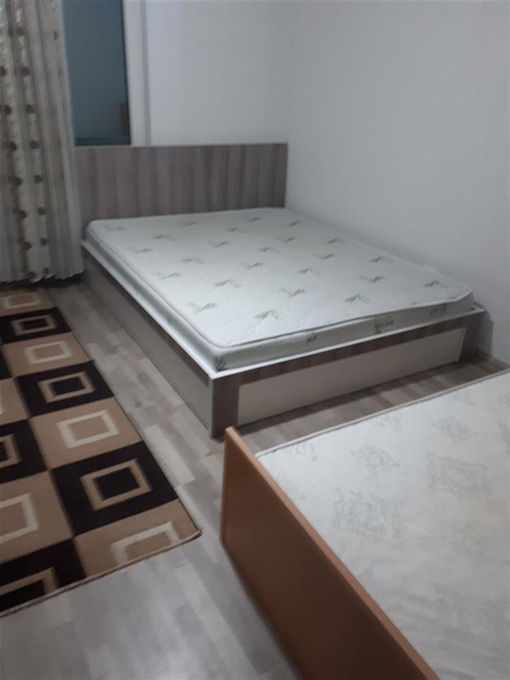 Shtepi me qera ne lagjen Velania 2