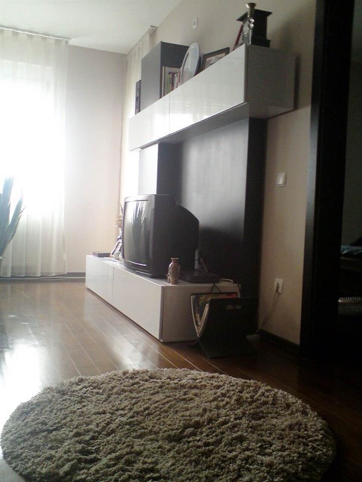 Banesa me qera tek Shtepia e Pleqve. 3