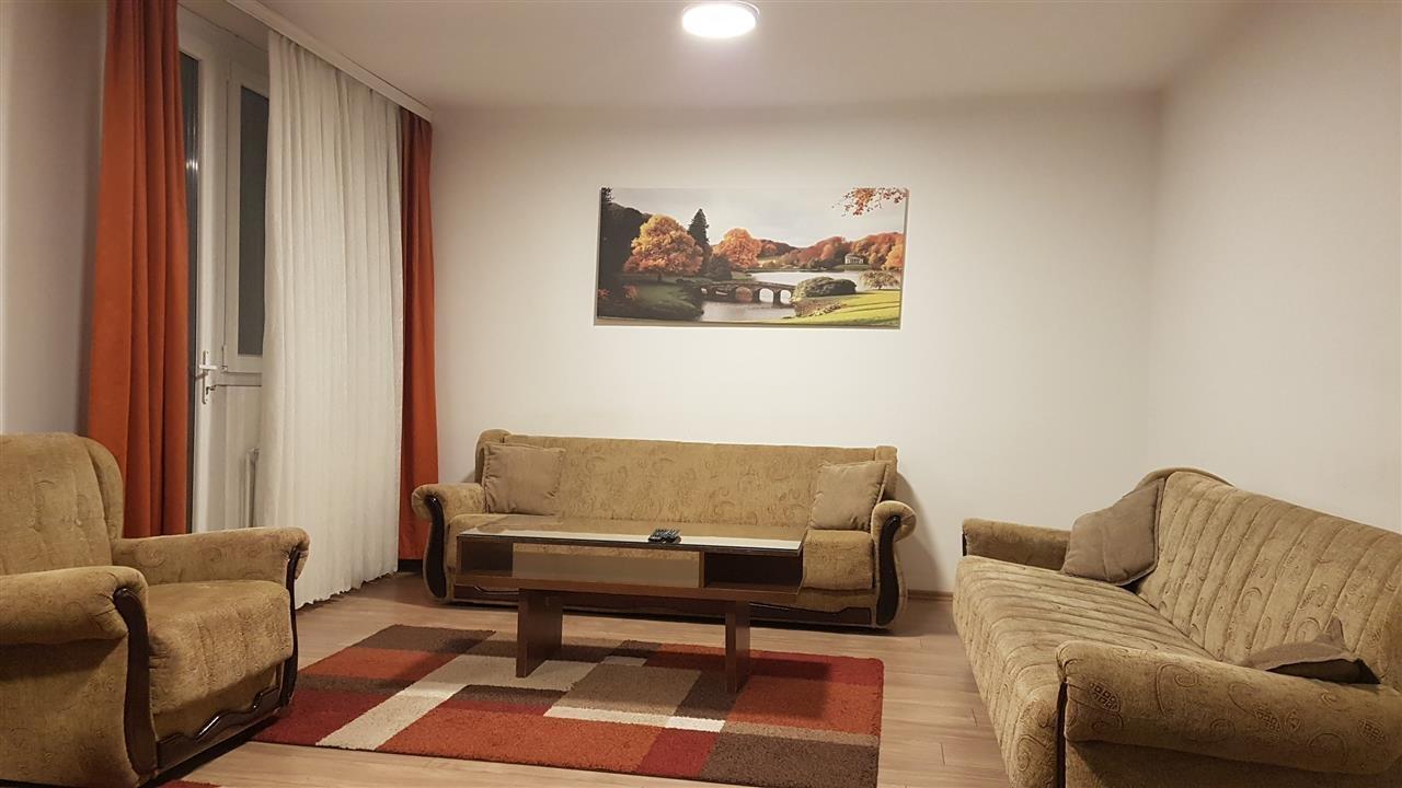 Banesa me qera ne lagjen Bregu i Diellit.