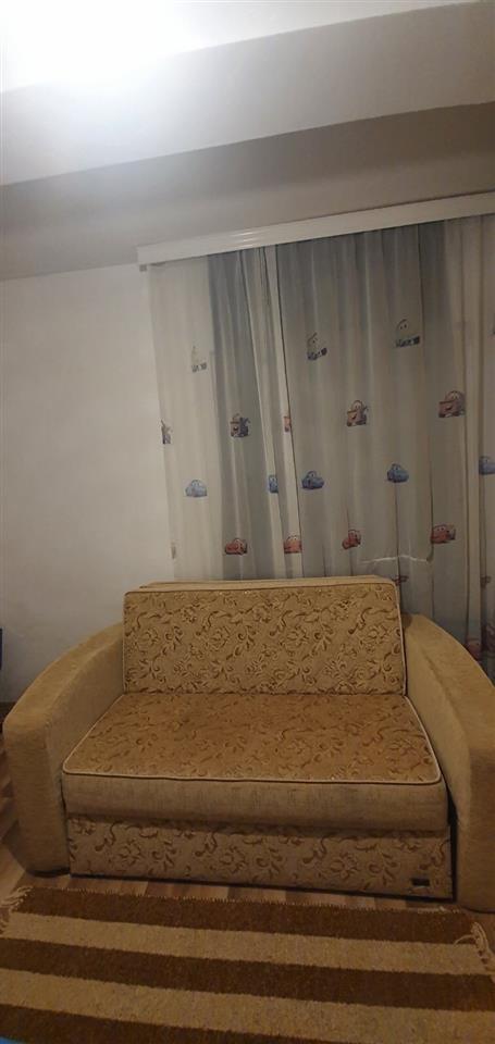 Banes me qera ne Rrugen C 2+1 250 4