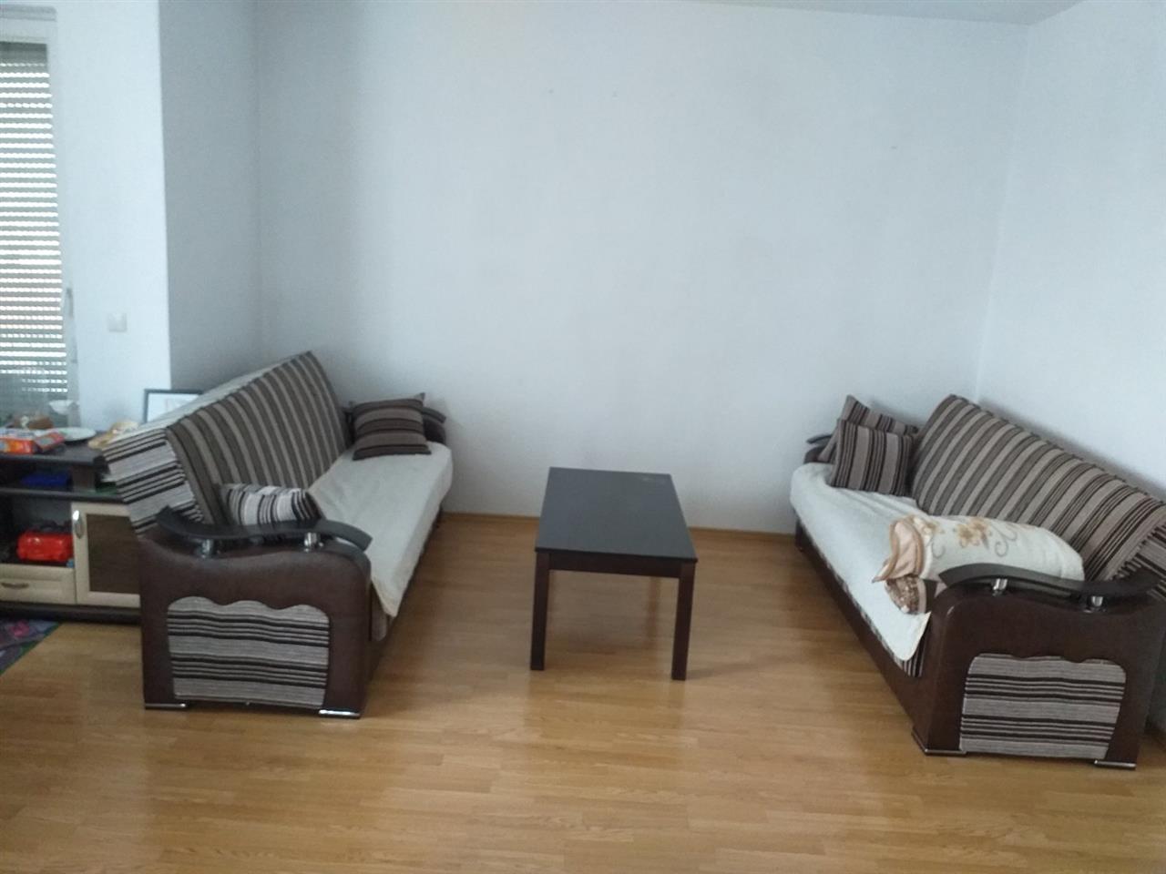 Banesa me qera ne Veternik.