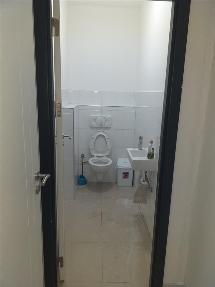 Lokal me qera ne rrugen B, 60m2 3