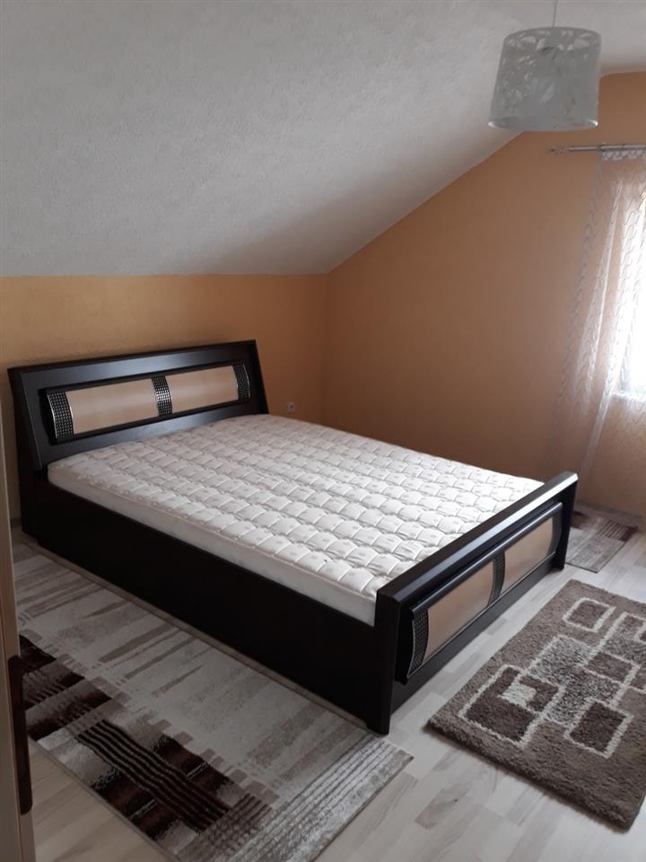 Banese me qera ne lagjen Mati 1. 4