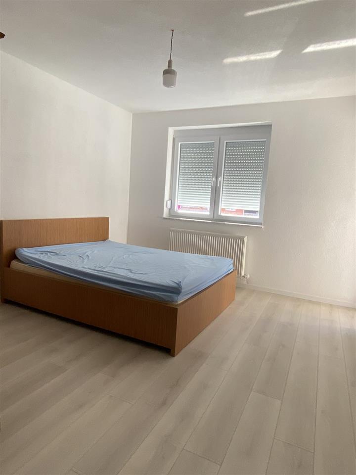 Banese me qera ne lagjen Mati 1. 4
