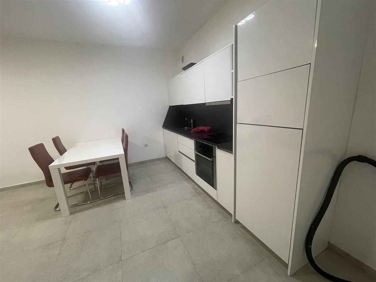 Banesa me qera ne lagjen Mati 1. 3